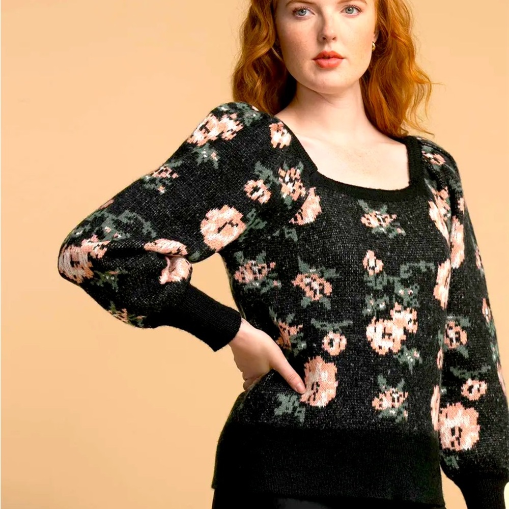 Rose print puff-sleeved sweater